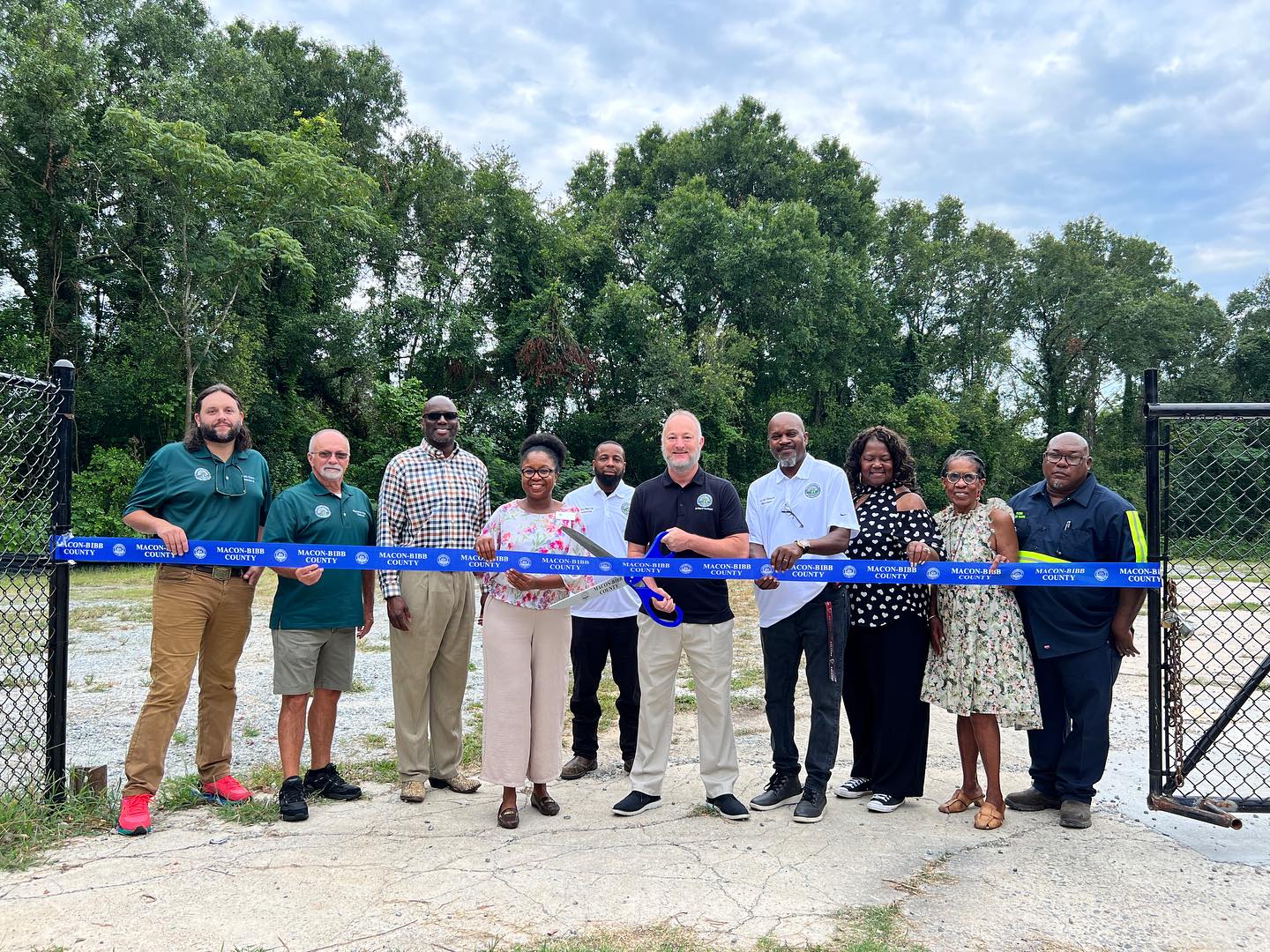 Mayor Miller - Ribbon-Cutting for Convenience Center #3